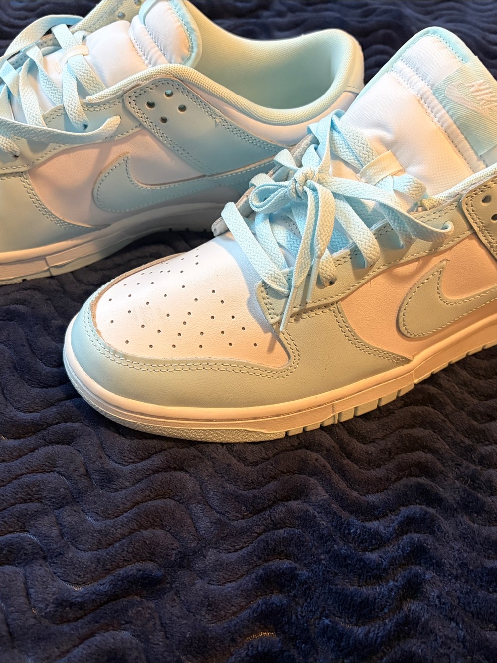 Nike Low-Top Sneakers in Light Blue and White